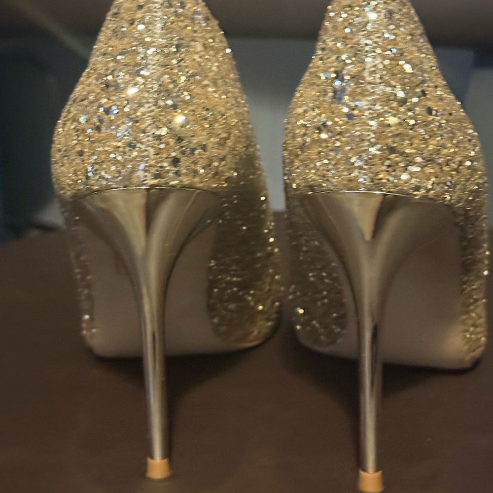 Bigtree Gold Glitter Pointed Toe Pumps - Women's Dress Heels - Picture 3 of 8
